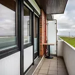 Meer-schillig Lejlighed